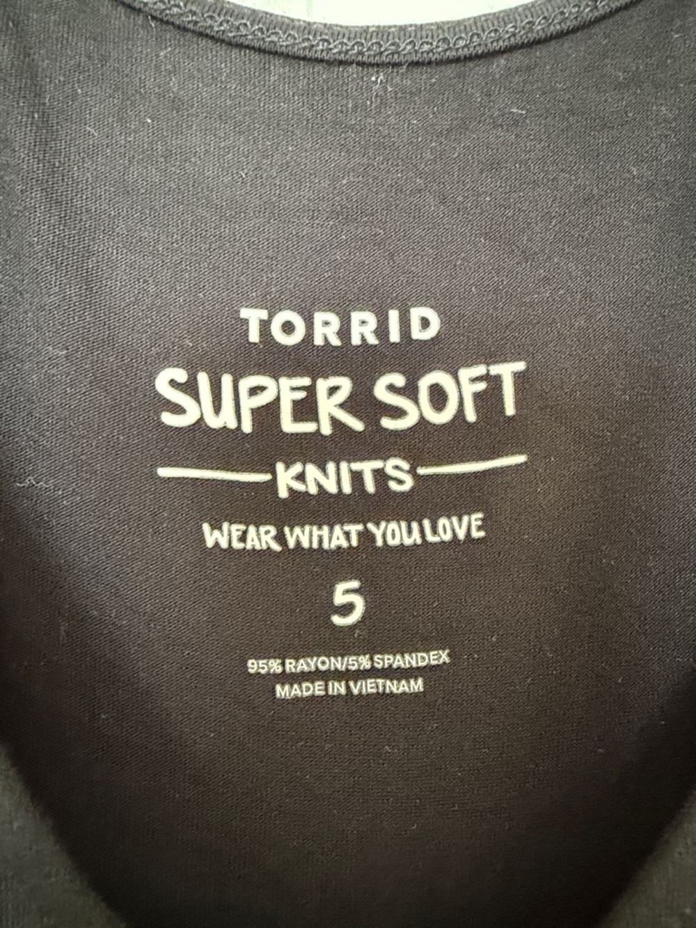 Torrid Black V-Neck Babydoll Tunic Top - Picture 3 of 4